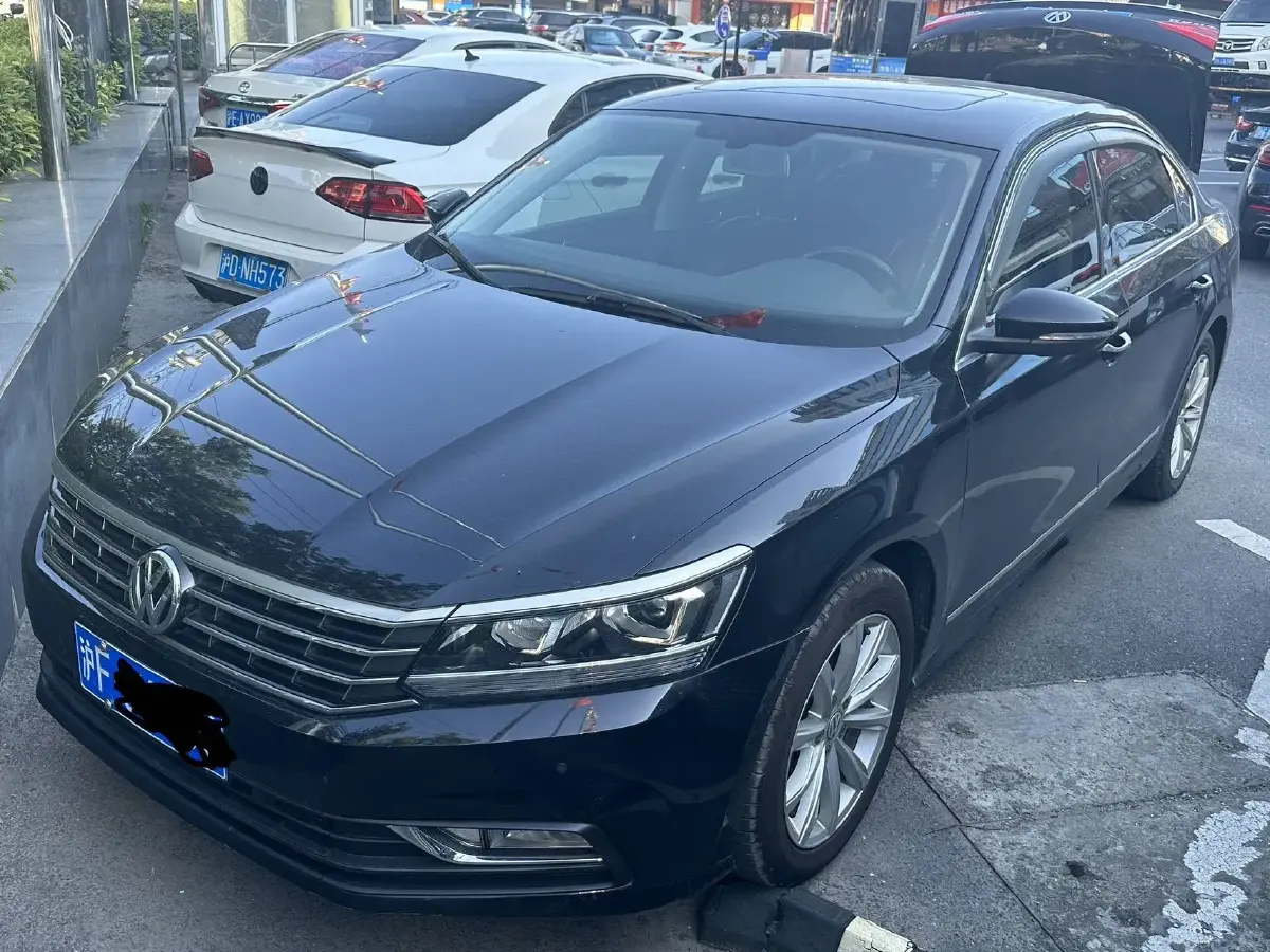 2017 Volkswagen Passat 1.8T 180HP L4 7DCT