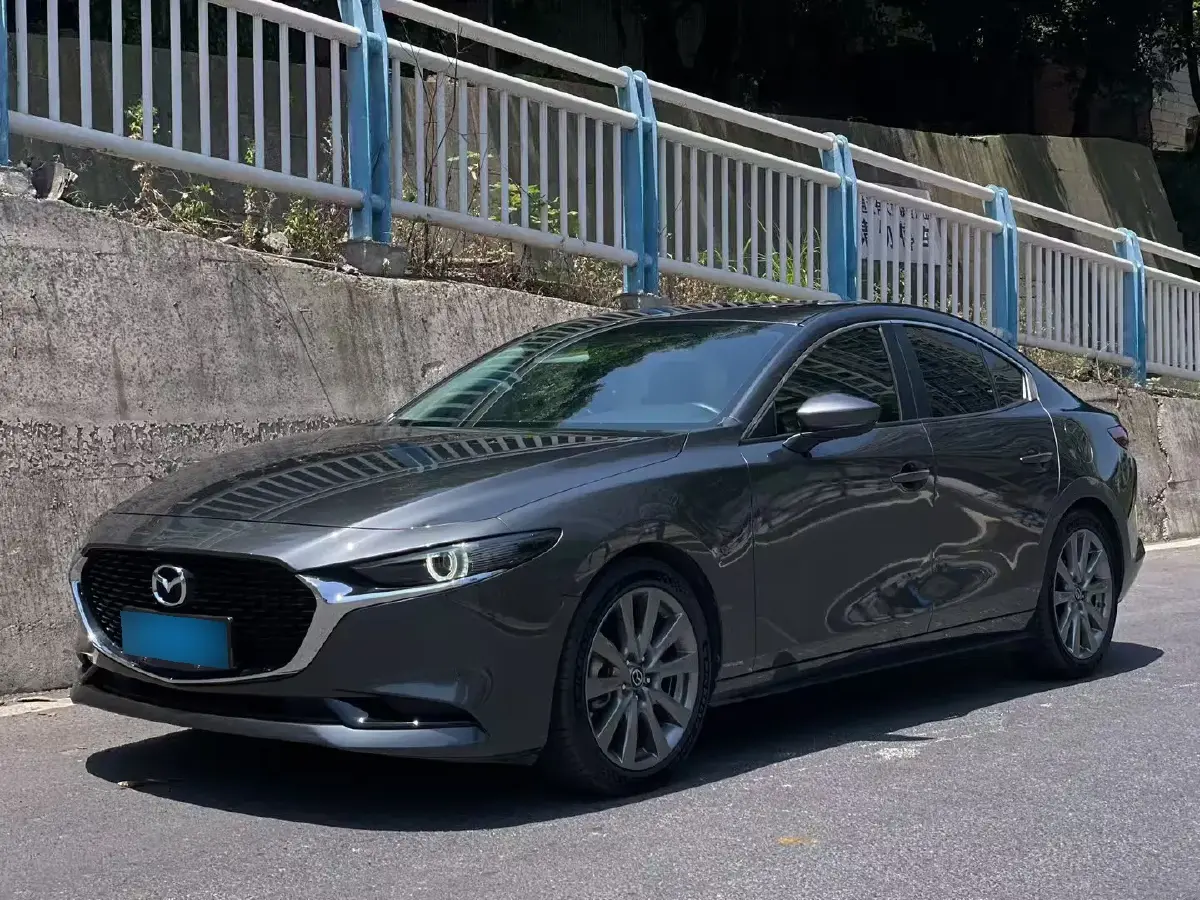 2021 Mazda 3 Axela 2.0L 158HP L4 6AT