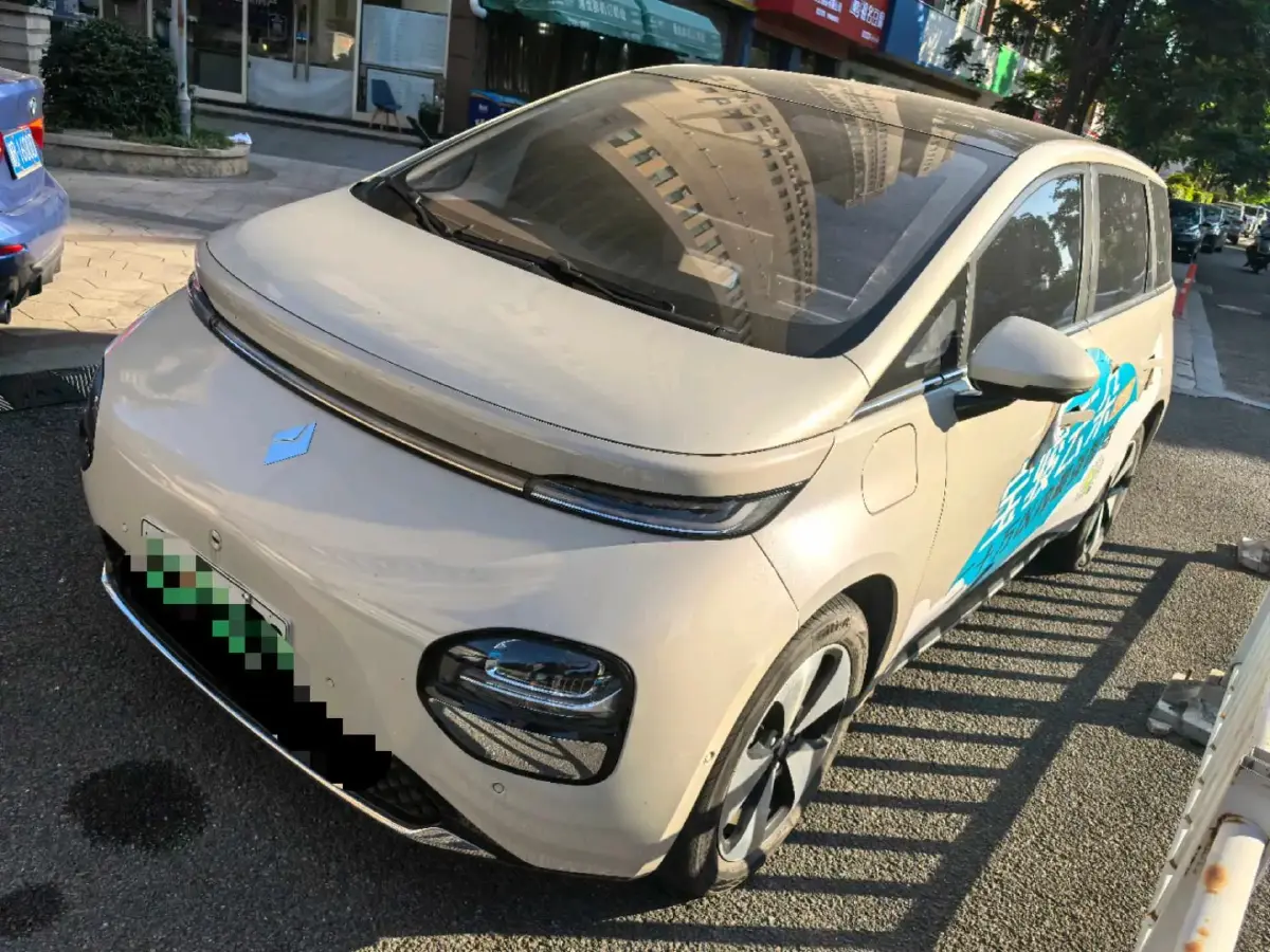 2023 BaoJun Cloud BEV 50.6KWH