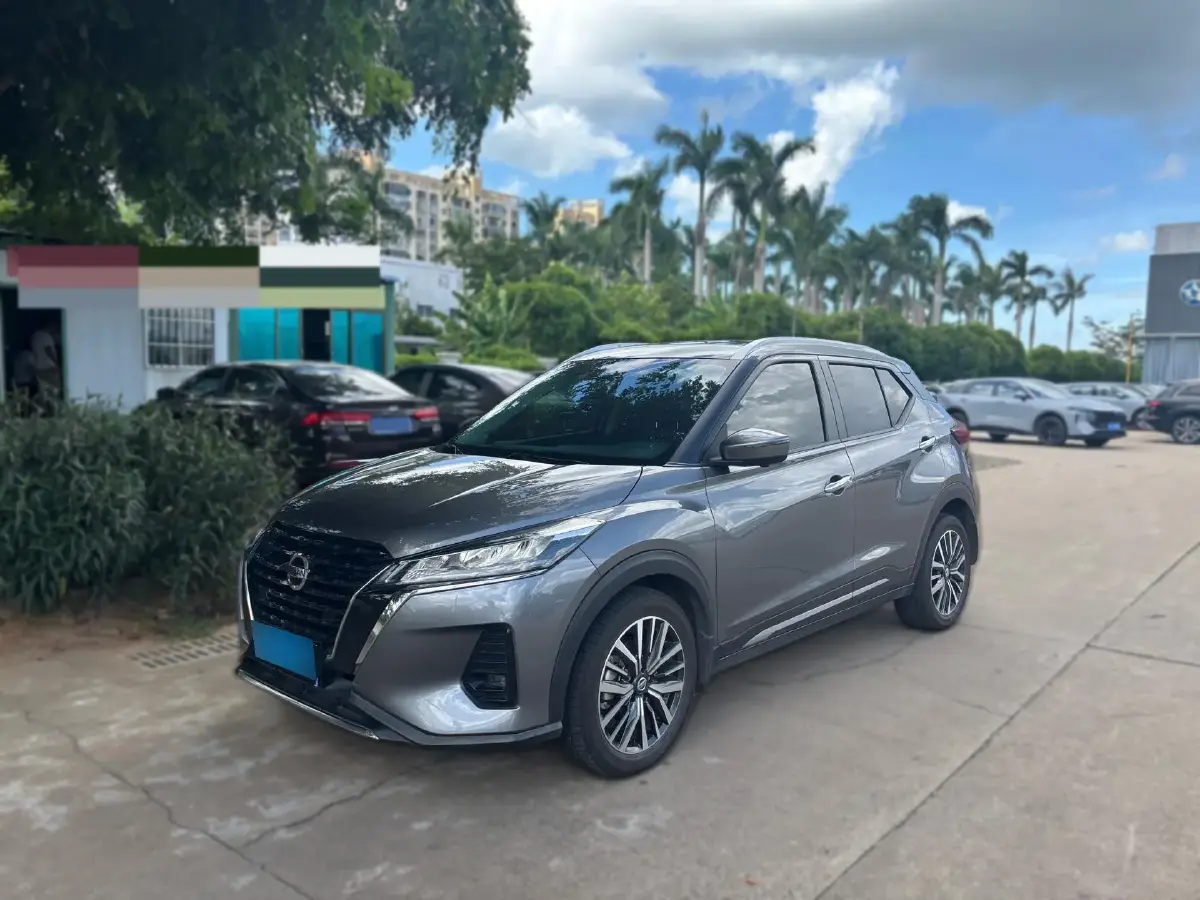 2022 Nissan Kicks 1.5L 122HP L4 CVT