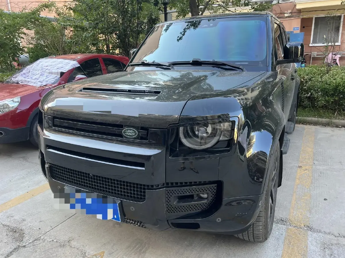 2024 Land Rover Defender 3.0T 400HP L6 8AT