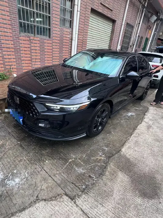 2025 Honda Accord 1.5T 192HP L4 CVT