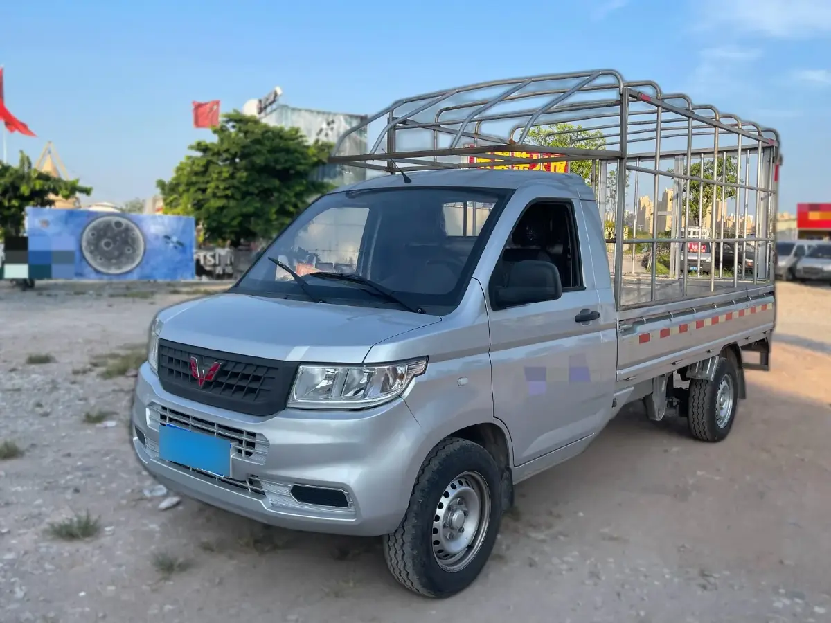2021 WuLing RongGuang New Truck 1.8L 125HP L4 5MT