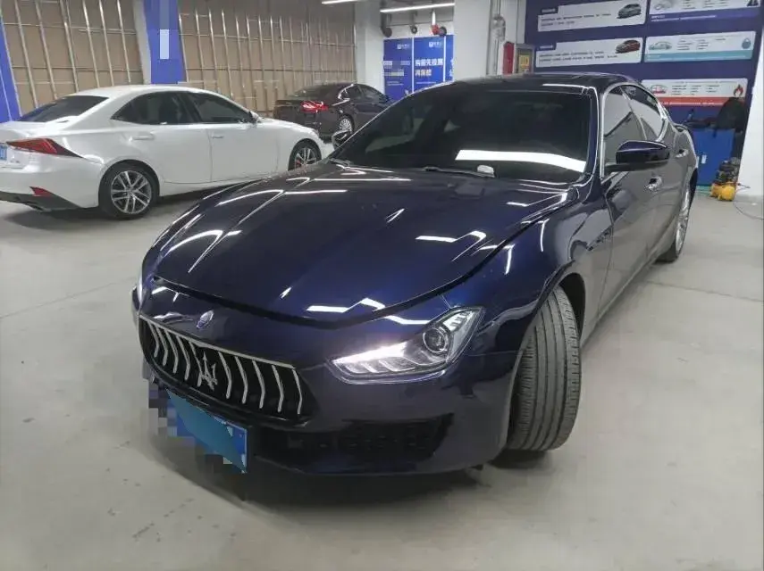 2021 Maserati Ghibli 2.0T 330HP L4 8AT