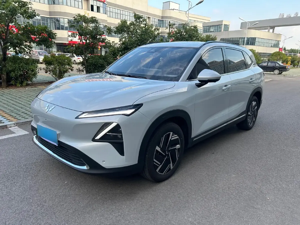 2024 WuLing XingGuangS 1.5L 106HP L4 E-CVT PHEV 20.5KWH