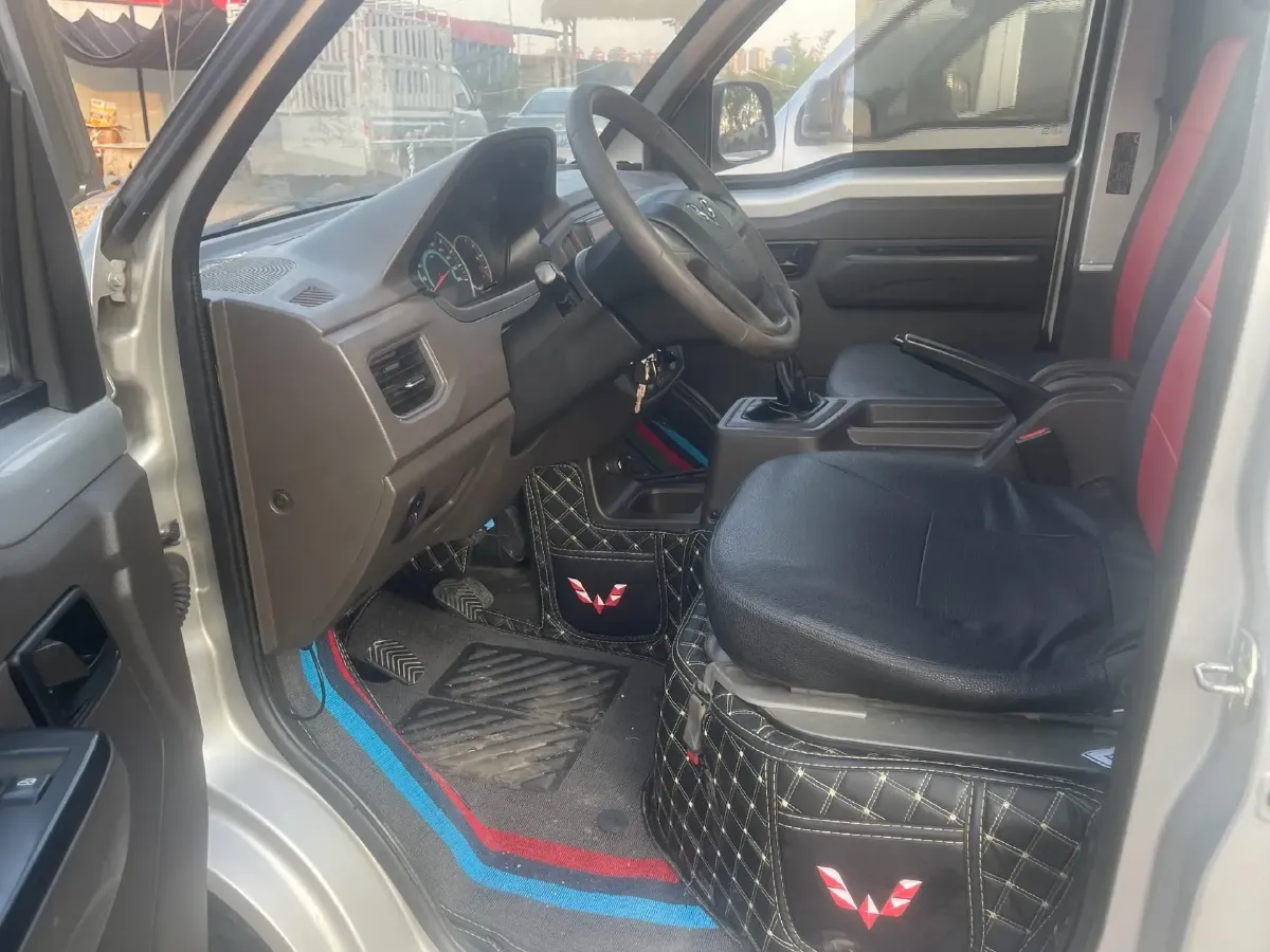 2021 WuLing RongGuang New Truck Special 1.8L 125HP L4 5MT,autocango,china used car exporter,china ev exporter,chinese used car exporter,chinese used ev exporter