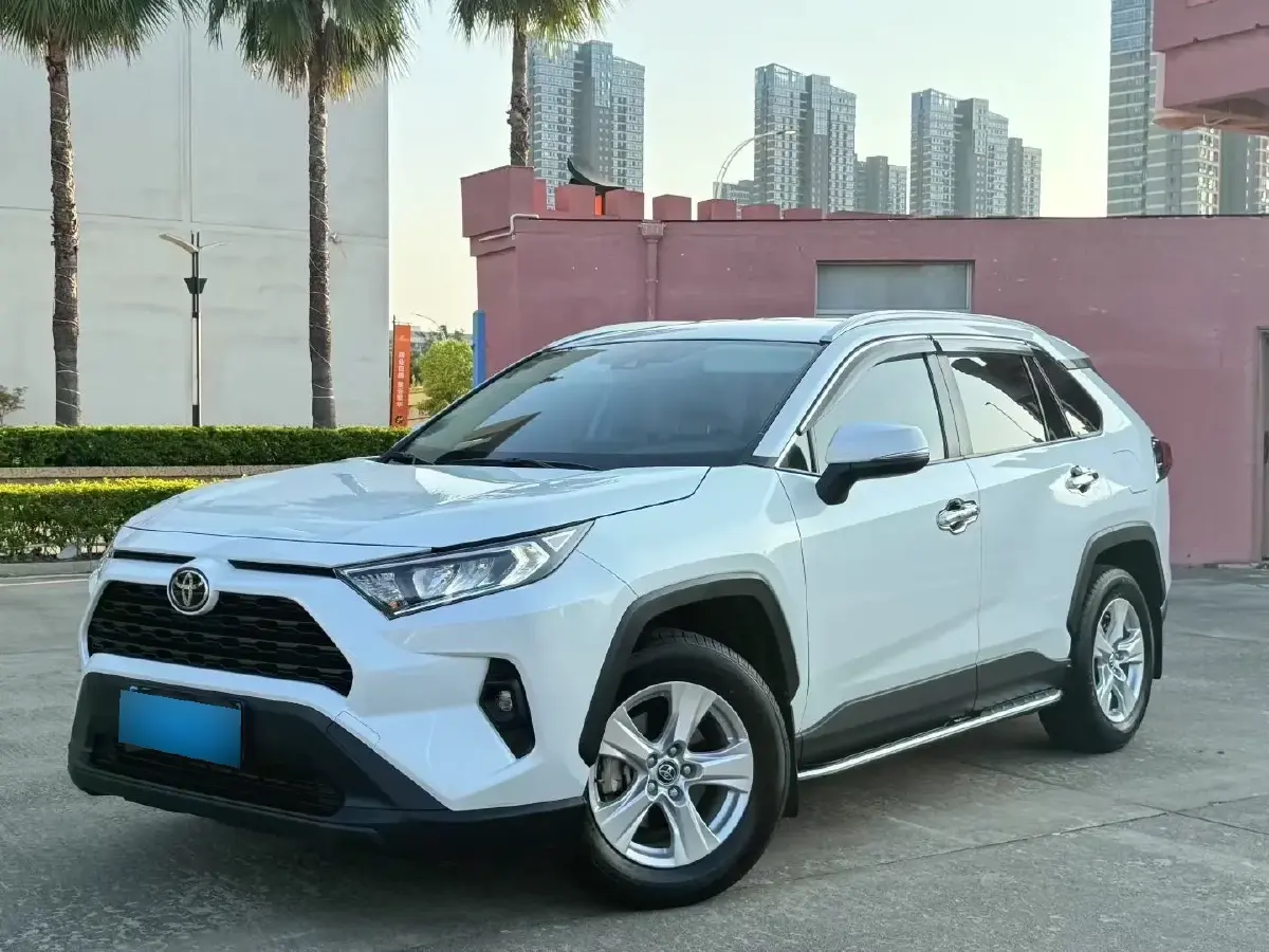 2023 Toyota RAV4 2.0L 171HP L4 CVT