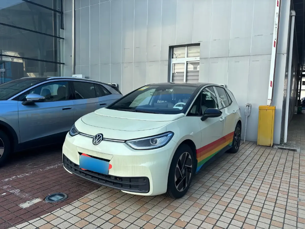 2025 Volkswagen ID.3 BEV 52.8KWH