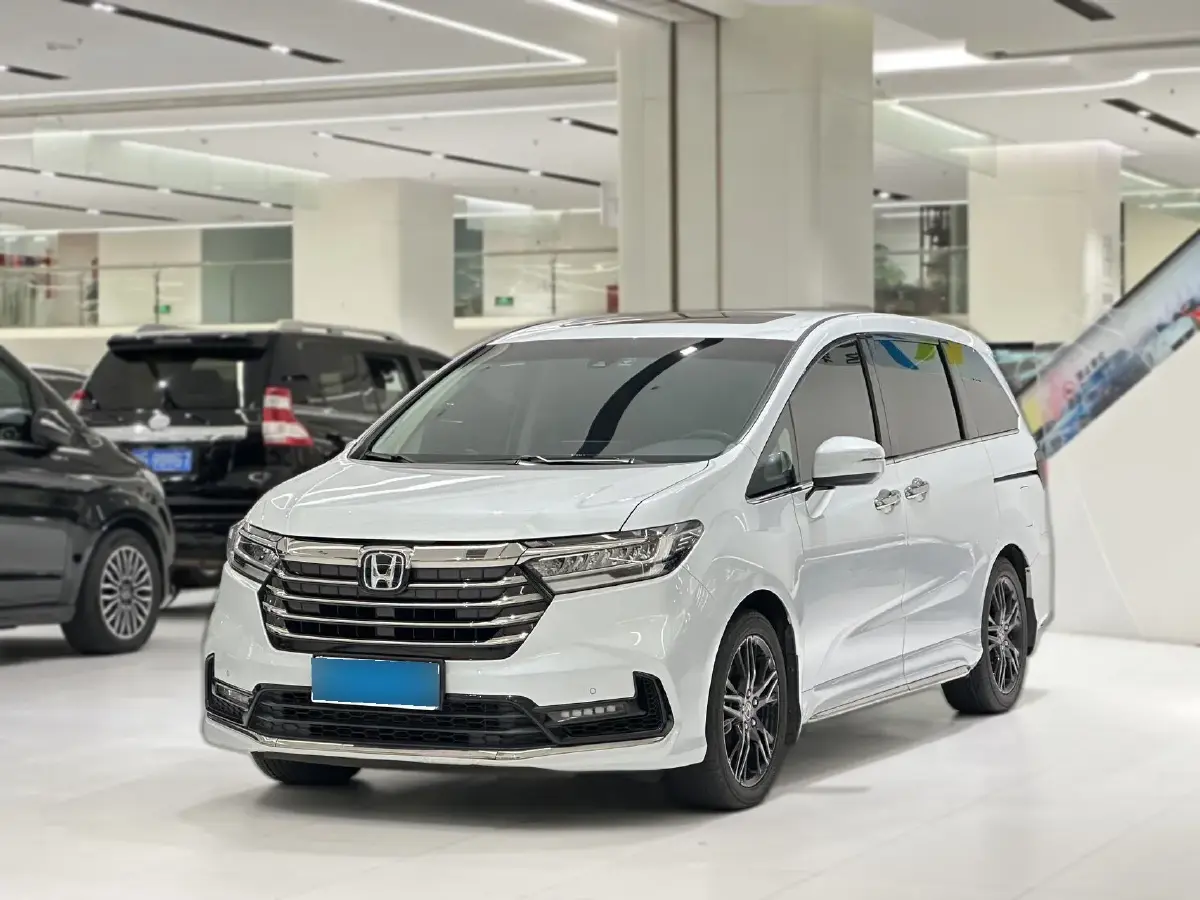 2022 Honda Odyssey 2.0L 146HP L4 E-CVT Hybrid