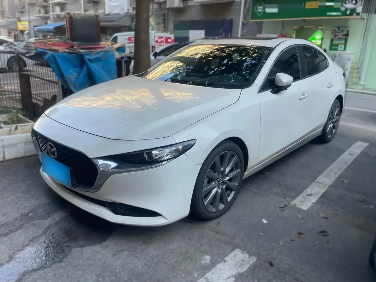 2020 Mazda 3 Axela 2.0L 158HP L4 6AT