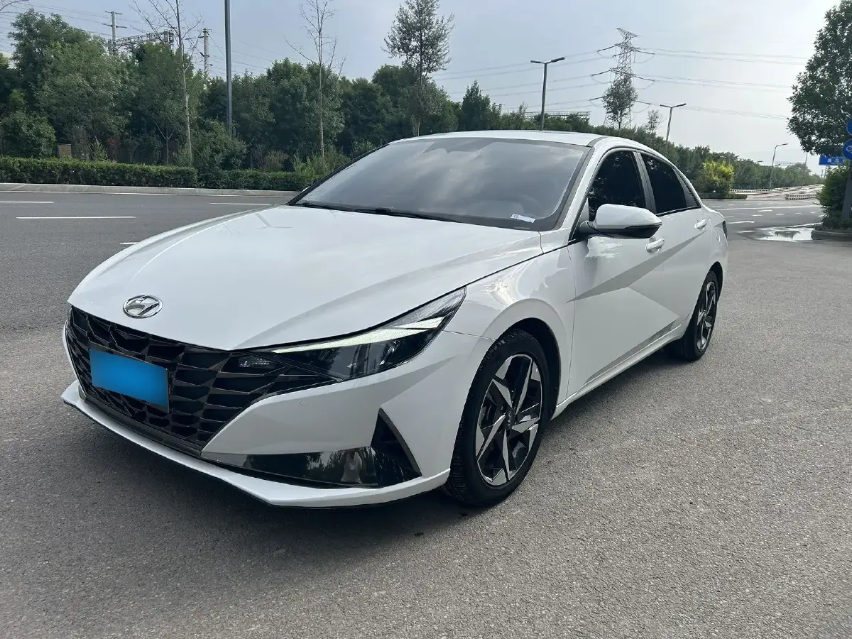 2021 Hyundai Elantra 1.5L 115HP L4 CVT