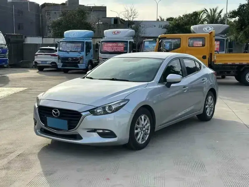 2017 Mazda 3 Axela 1.5L 117HP L4 6AT