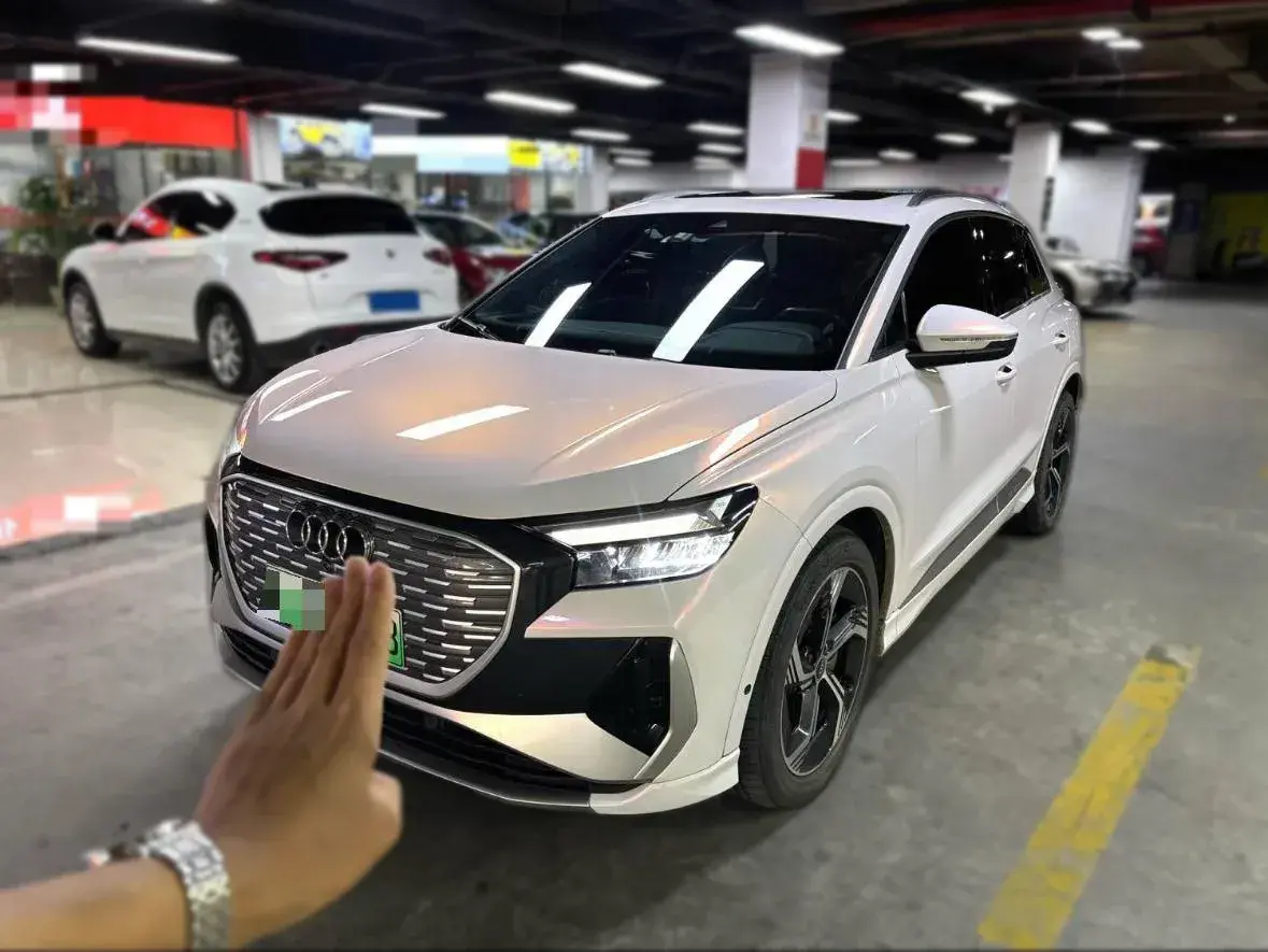 2022 Audi Q4 e-tron BEV 84.8KWH