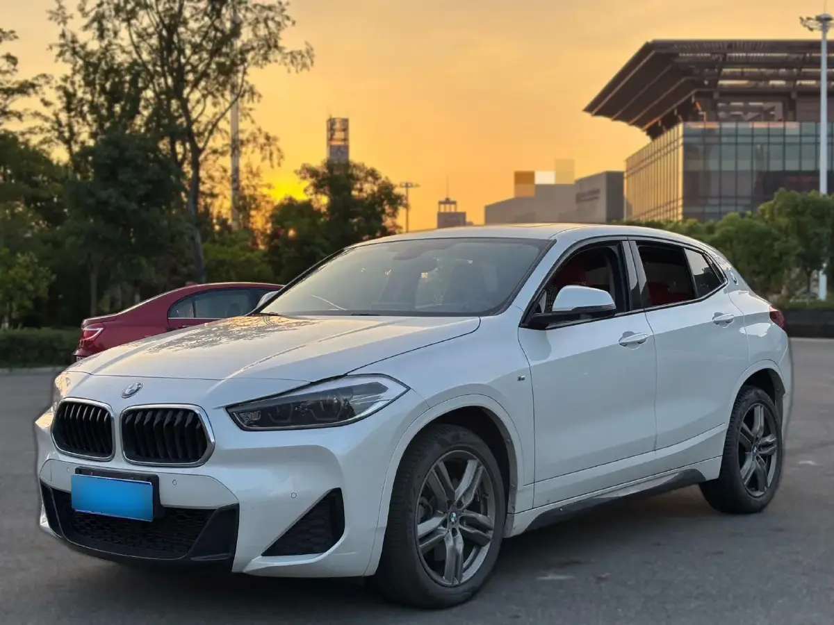 2021 BMW X2 2.0T 192HP L4 7DCT
