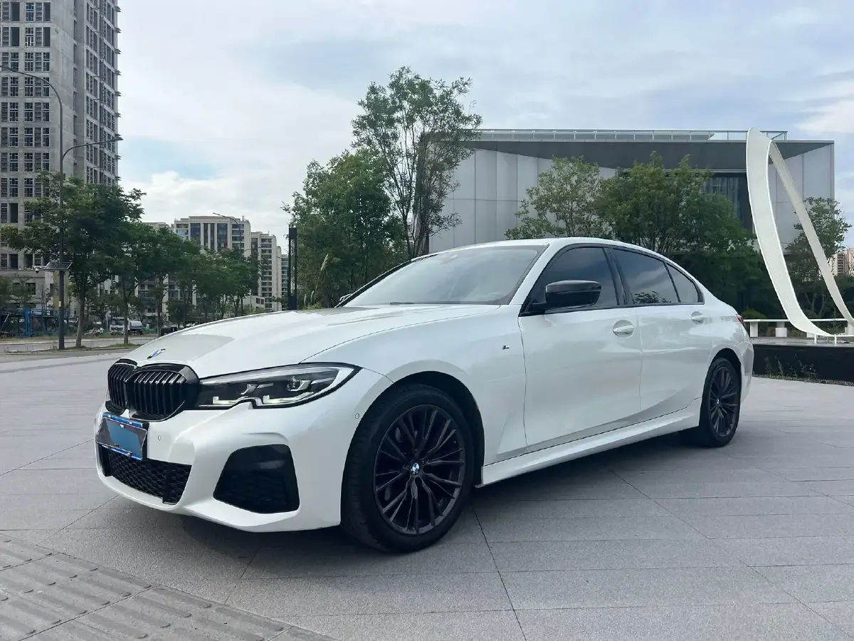 2021 BMW 3 Series 2.0T 184HP L4 8AT