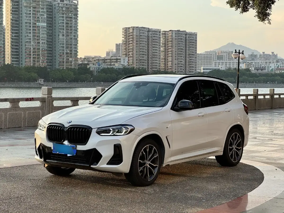 2022 BMW X3 2.0T 252HP L4 8AT