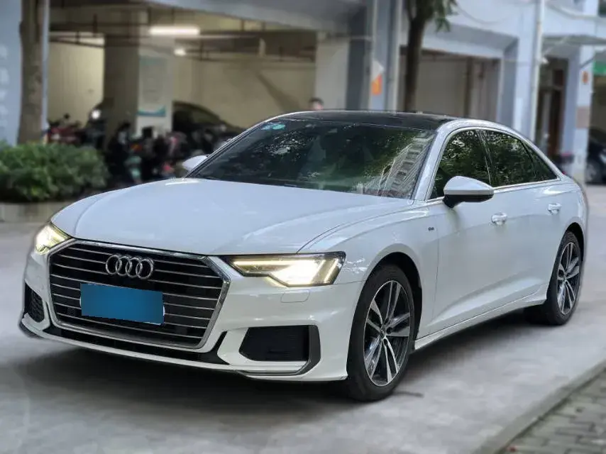2020 Audi A6L 2.0T 190HP L4 7DCT