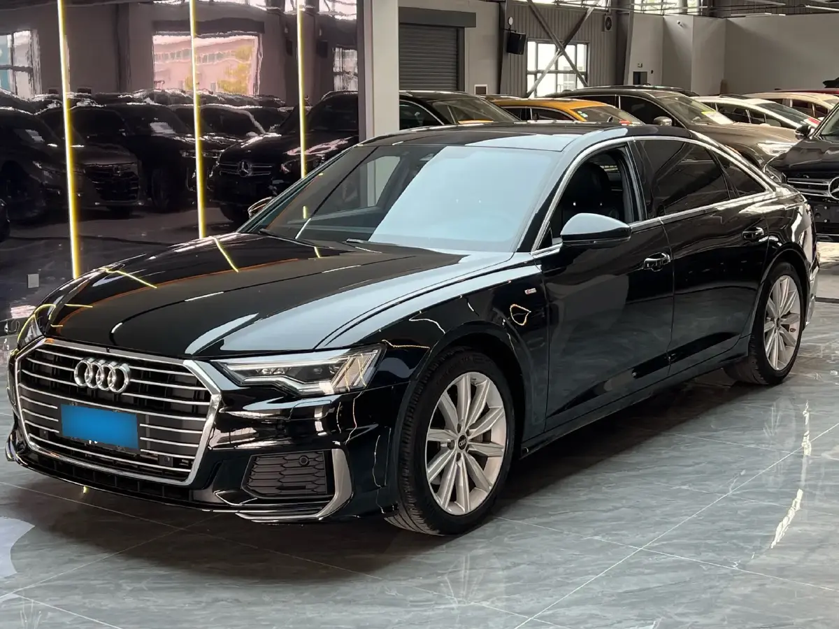 2021 Audi A6L 2.0T 224HP L4 7DCT