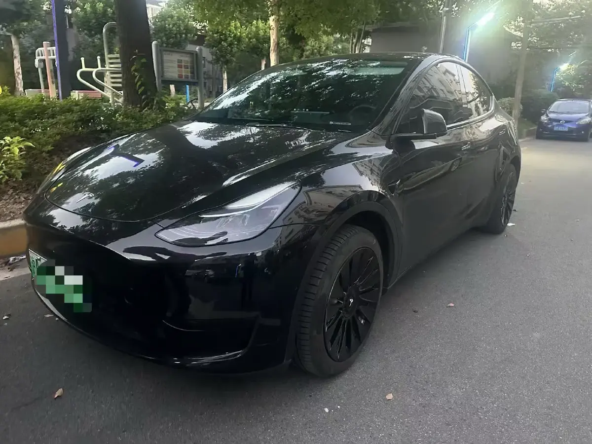 2022 Tesla Model Y BEV 60KWH