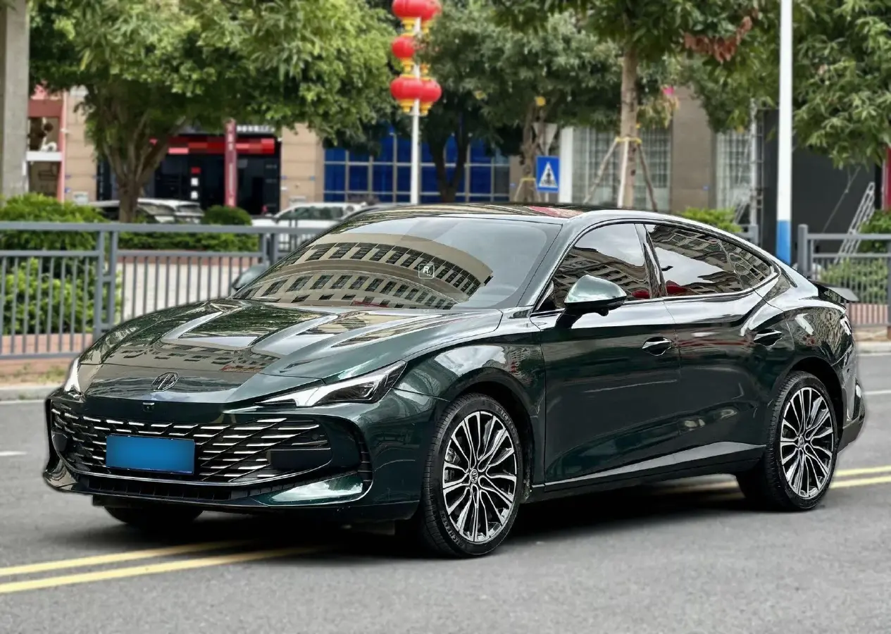 2023 MG 7 2.0T 261HP L4 9AT