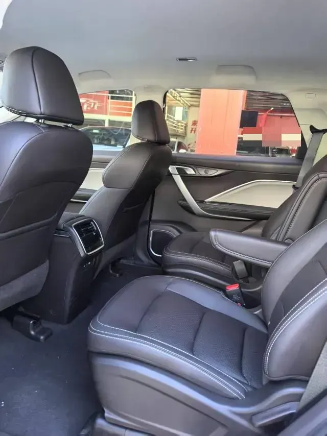 2025 Livan 8 BEV 68.03KWH,autocango,china used car exporter,china ev exporter,chinese used car exporter,chinese used ev exporter