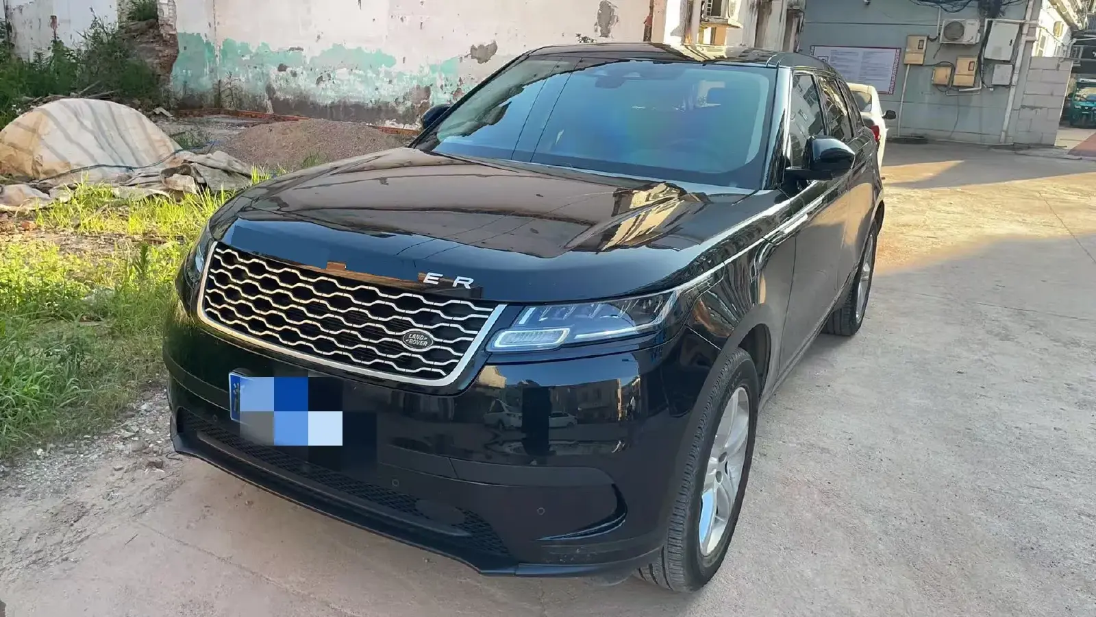 2023 Land Rover Range Rover Velar 2.0T 250HP L4 8AT