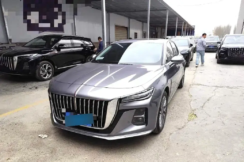 2023 HongQi H5 1.5T 169HP L4 E-CVT Hybrid