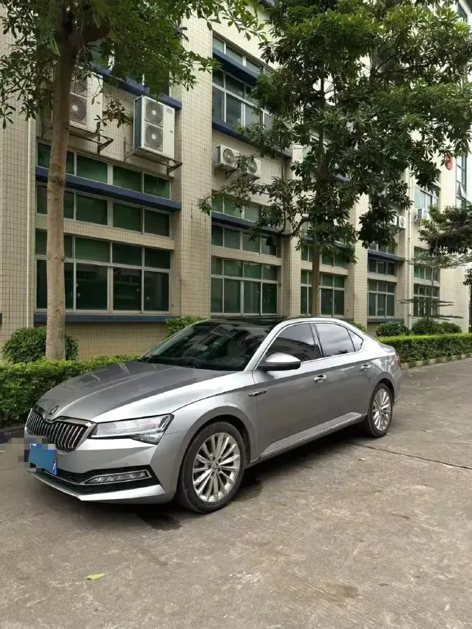 2023 Skoda Superb 1.4T 150HP L4 7DCT