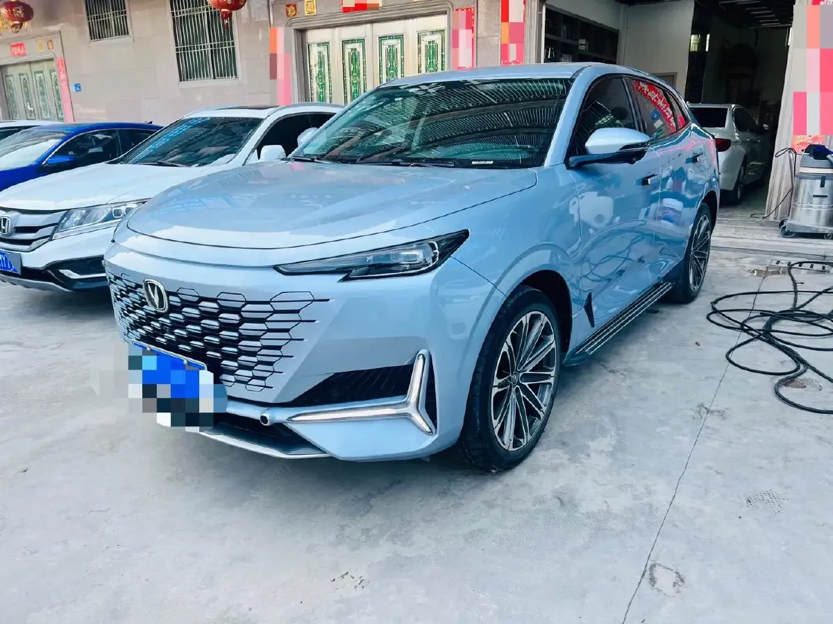 2021 ChangAn UNI-K 2.0T 233HP L4 8AT