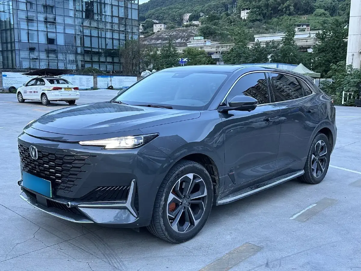 2022 ChangAn UNI-K iDD 1.5T 170HP L4 6TCT PHEV 30.74KWH