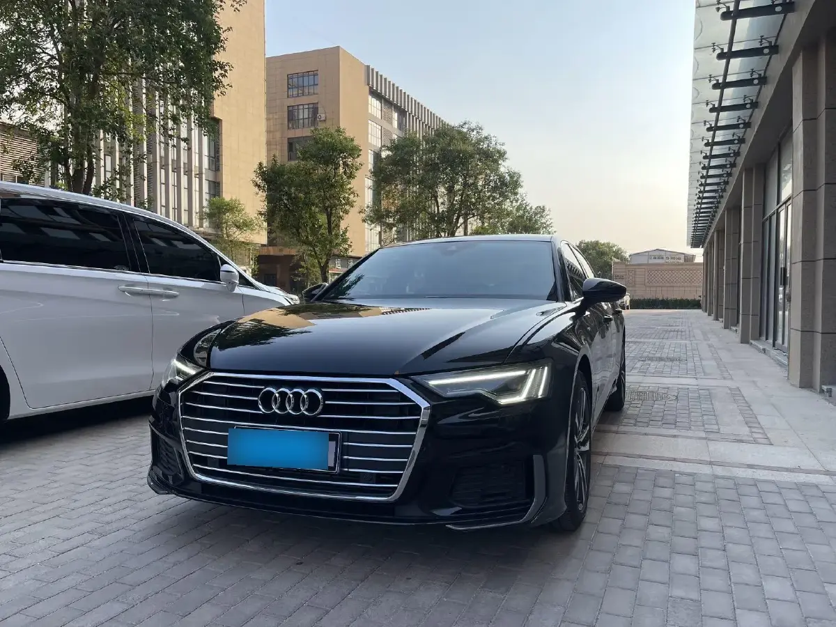 2019 Audi A6L 2.0T 190HP L4 7DCT