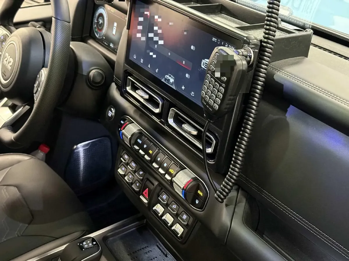 2025 212 212 T01 2.0T 252HP L4 8AT,autocango,china used car exporter,china ev exporter,chinese used car exporter,chinese used ev exporter