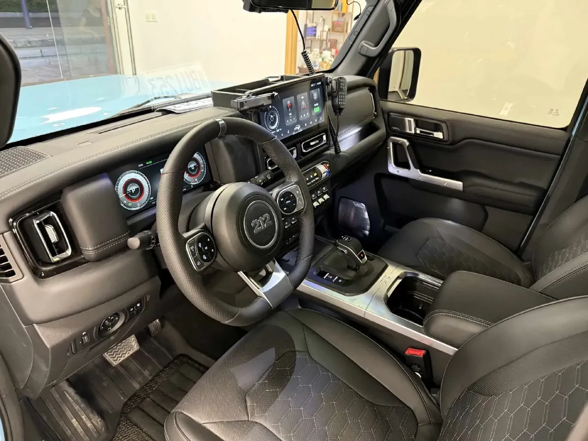 2025 212 212 T01 2.0T 252HP L4 8AT,autocango,china used car exporter,china ev exporter,chinese used car exporter,chinese used ev exporter