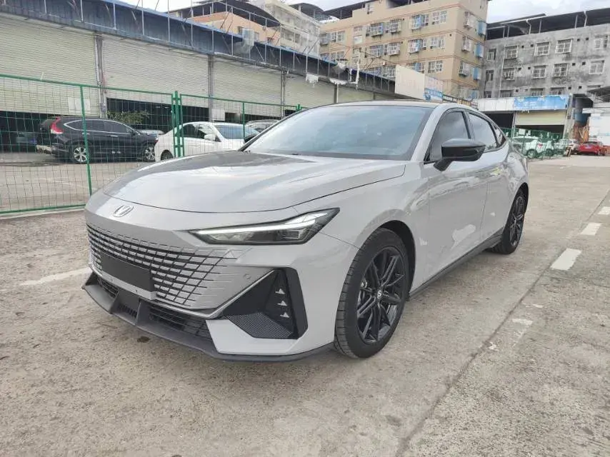 2022 ChangAn UNI-V 1.5T 188HP L4 7DCT