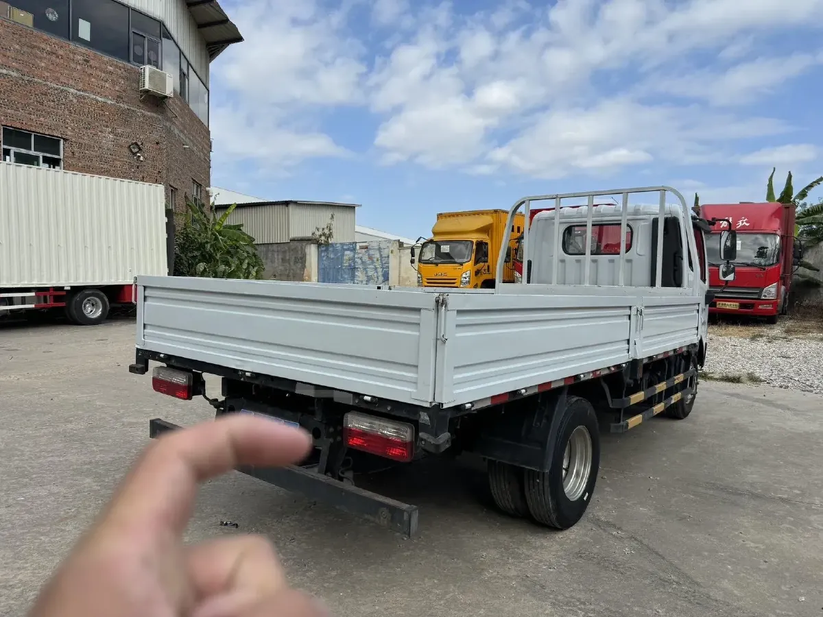 2015 Dongfeng DongFeng Pickup 2.4T 82HP L4 5MT,autocango,china used car exporter,china ev exporter,chinese used car exporter,chinese used ev exporter