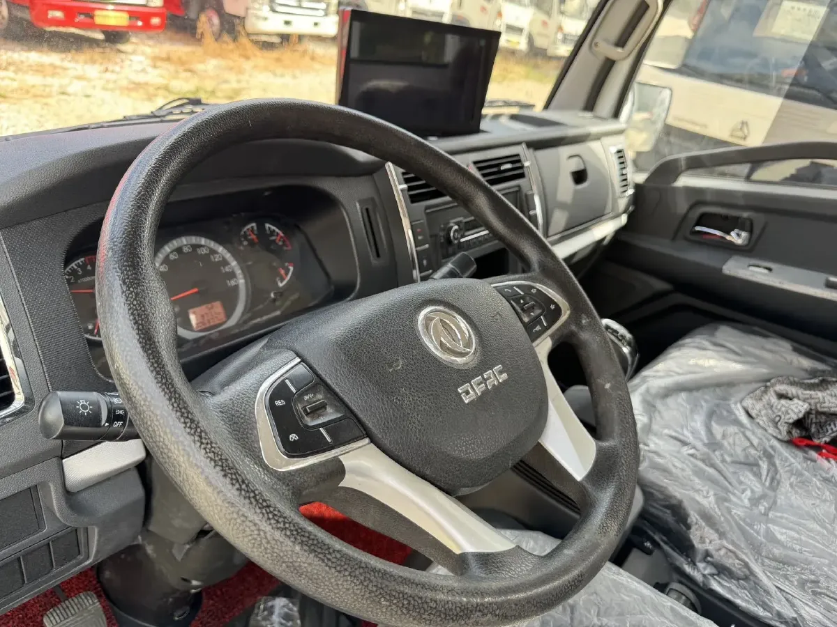 2015 Dongfeng DongFeng Pickup 2.4T 82HP L4 5MT,autocango,china used car exporter,china ev exporter,chinese used car exporter,chinese used ev exporter