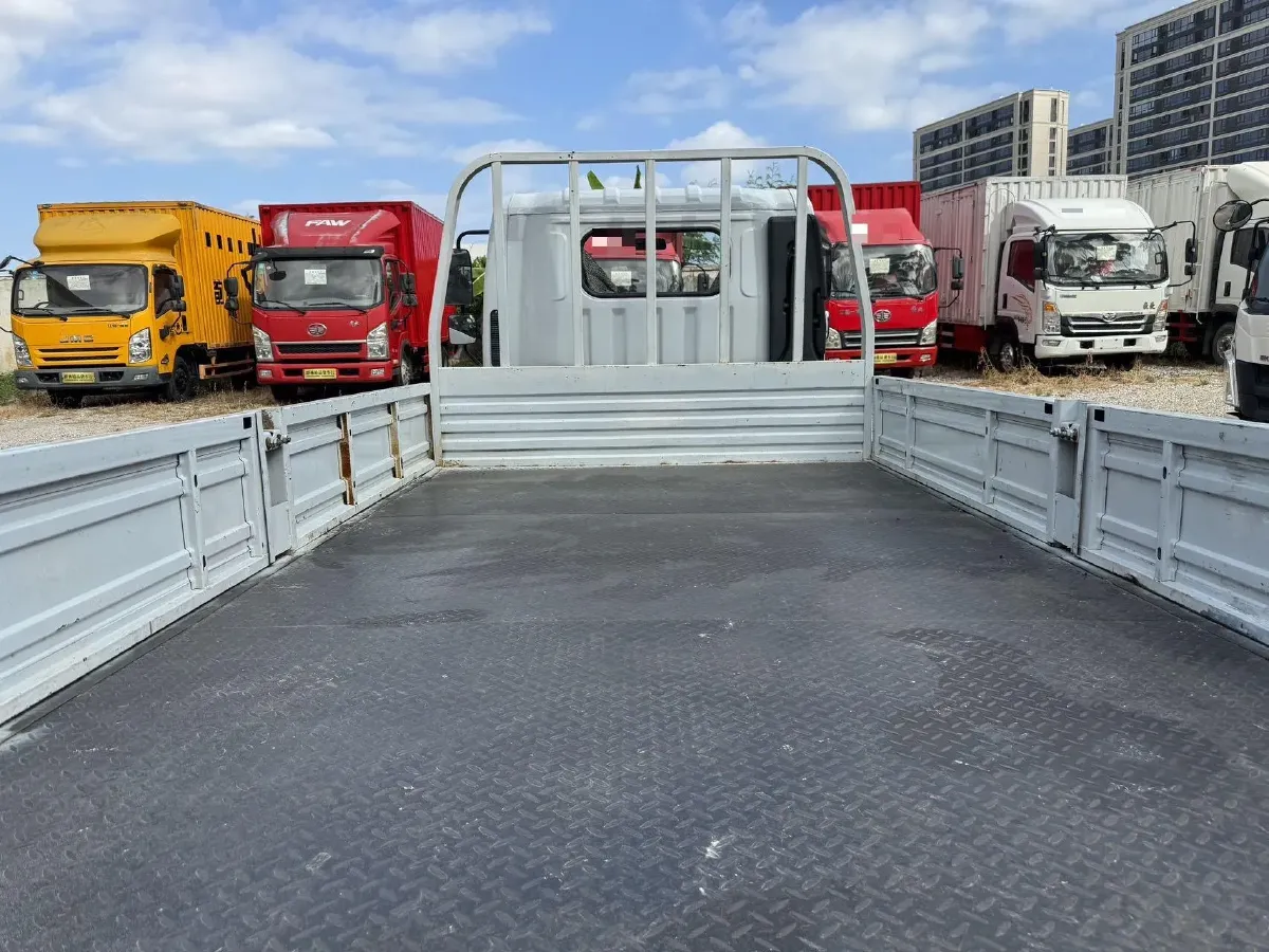 2015 Dongfeng DongFeng Pickup 2.4T 82HP L4 5MT,autocango,china used car exporter,china ev exporter,chinese used car exporter,chinese used ev exporter