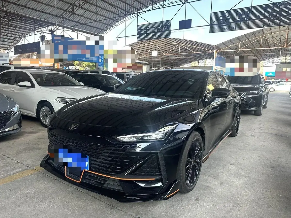 2022 ChangAn UNI-V 1.5T 188HP L4 7DCT