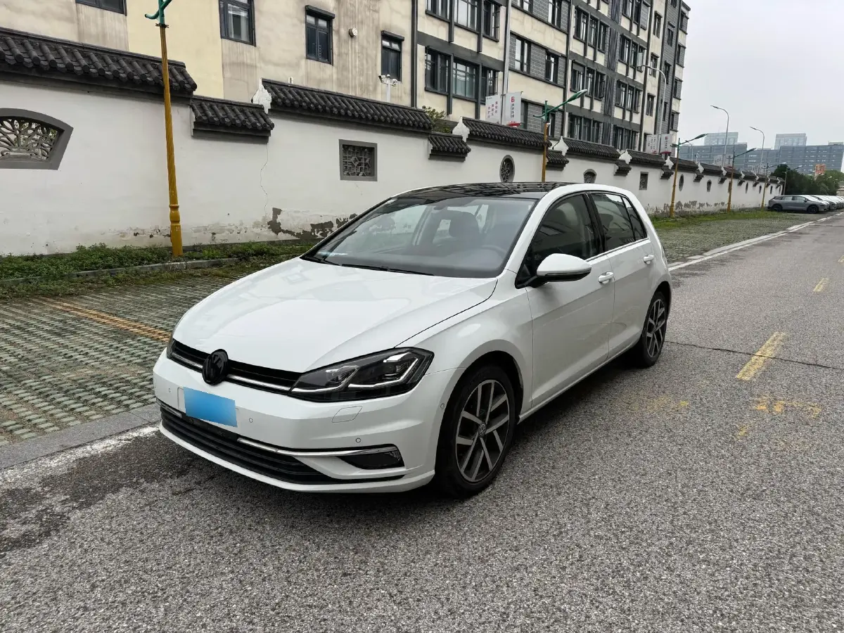 2018 Volkswagen Golf 1.4T 150HP L4 7DCT