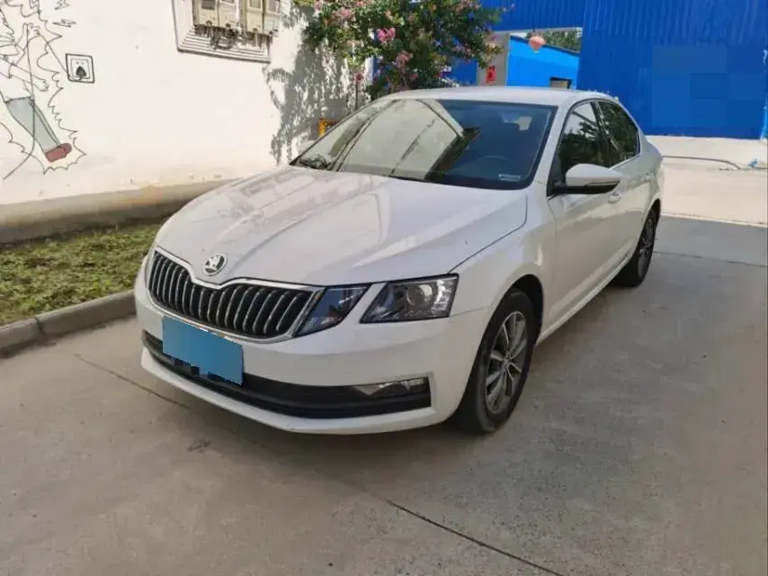 2021 Skoda Octavia 1.5L 113HP L4 5MT