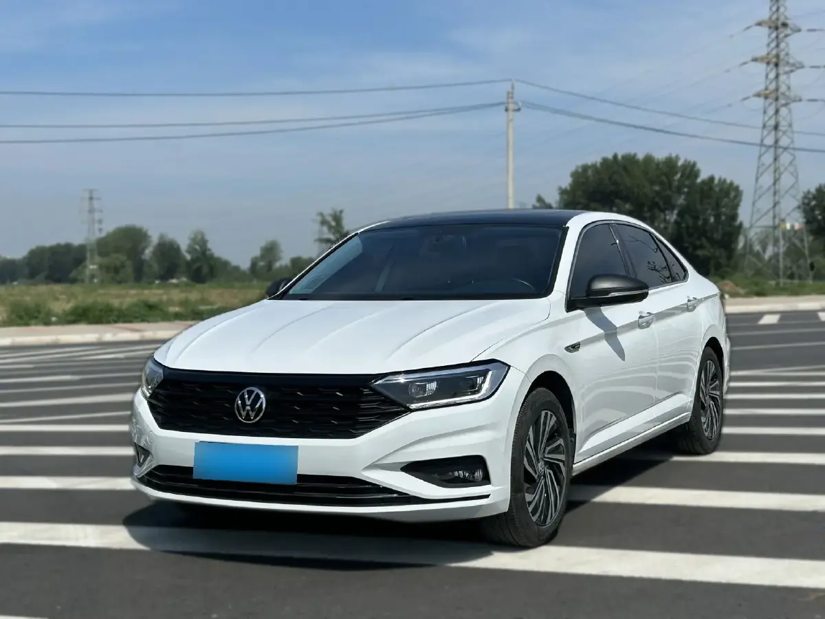 2022 Volkswagen Sagitar 1.4T 150HP L4 7DCT