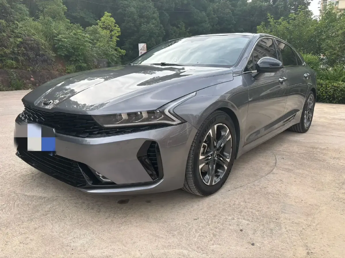 2020 Kia K5 2.0T 240HP L4 8AT