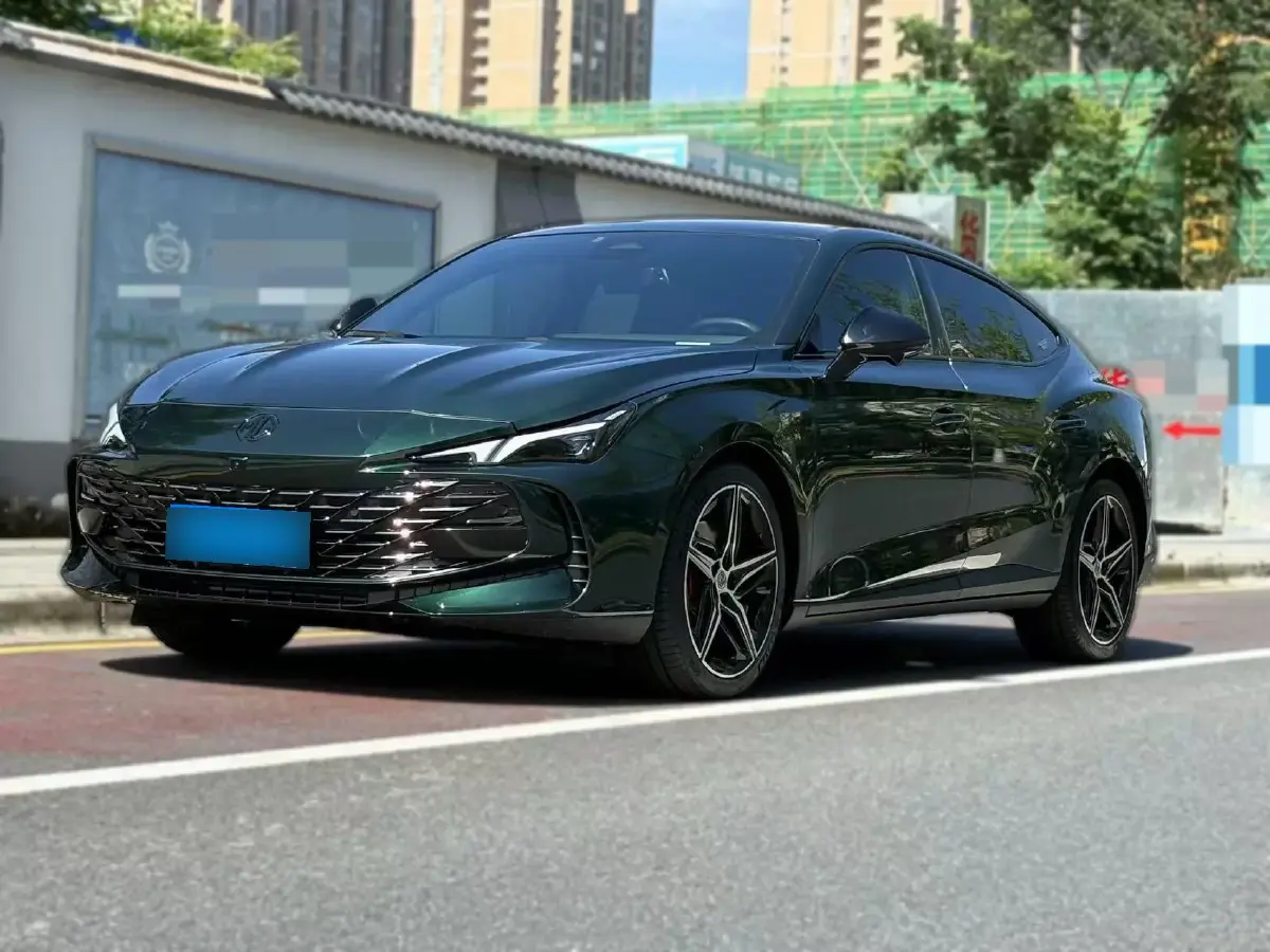 2023 MG 7 2.0T 261HP L4 9AT