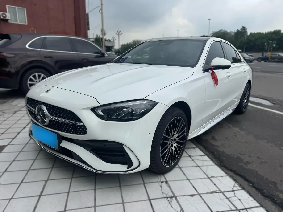 2025 Mercedes-Benz C Class 1.5T 204HP L4 9AT