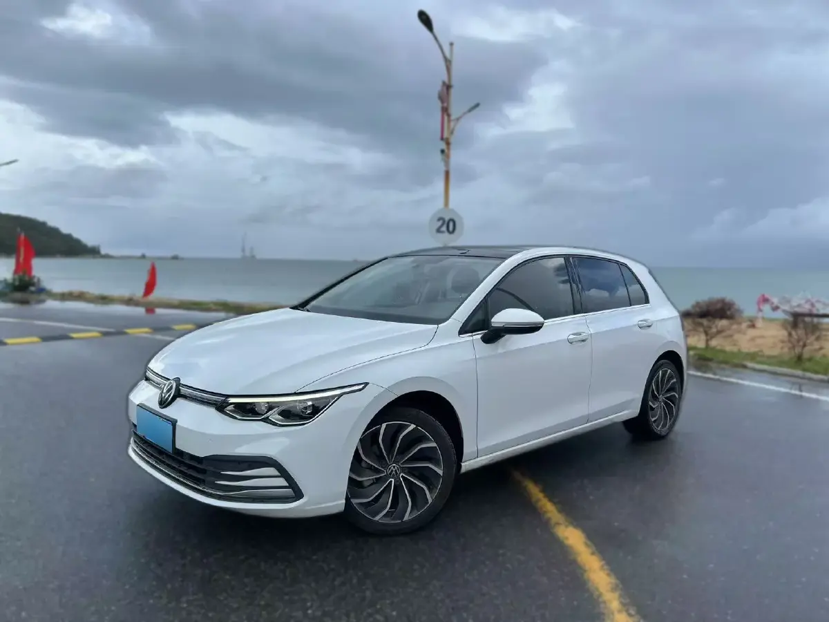 2021 Volkswagen Golf 1.4T 150HP L4 7DCT