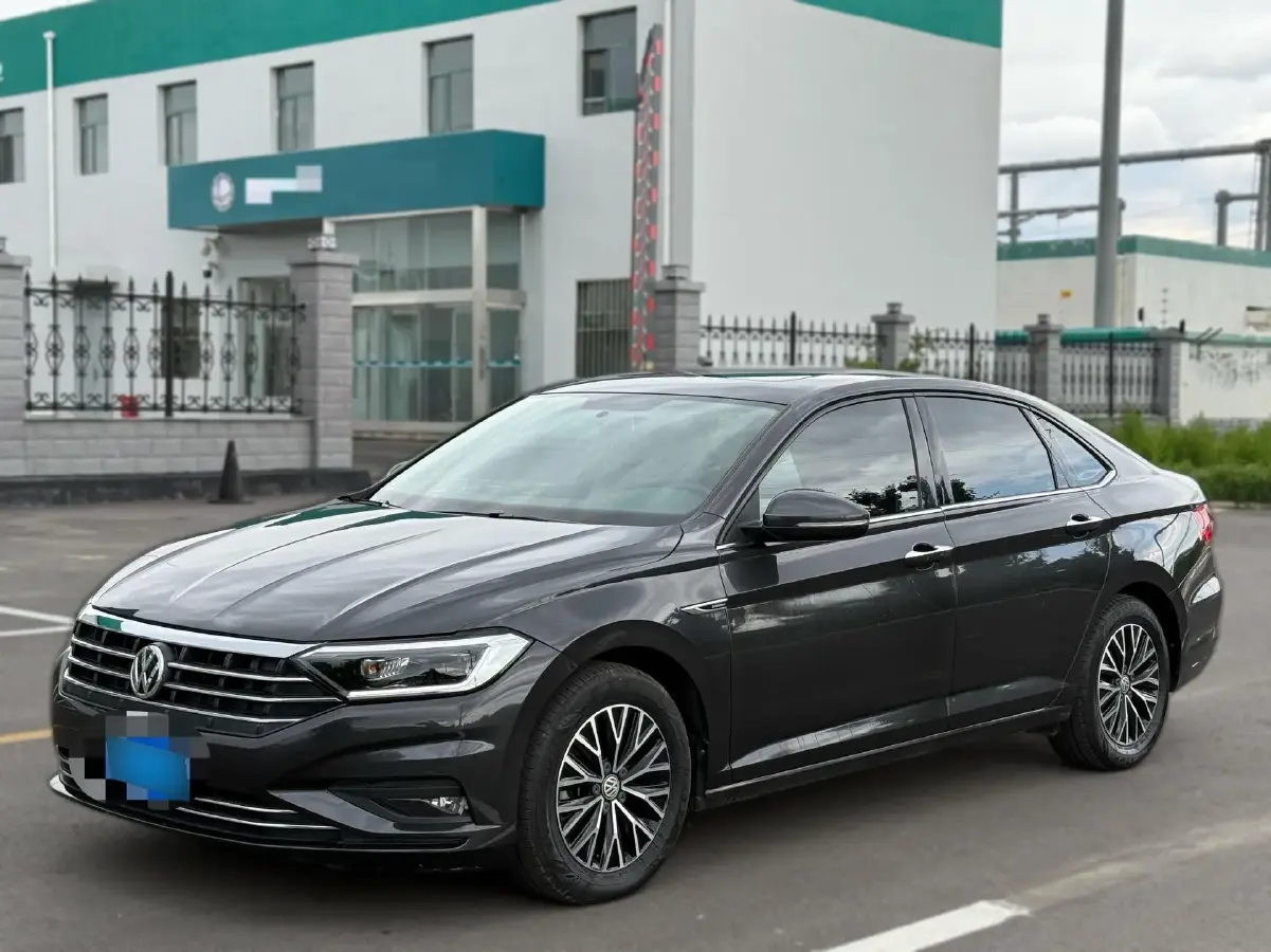 2021 Volkswagen Sagitar 1.4T 150HP L4 7DCT