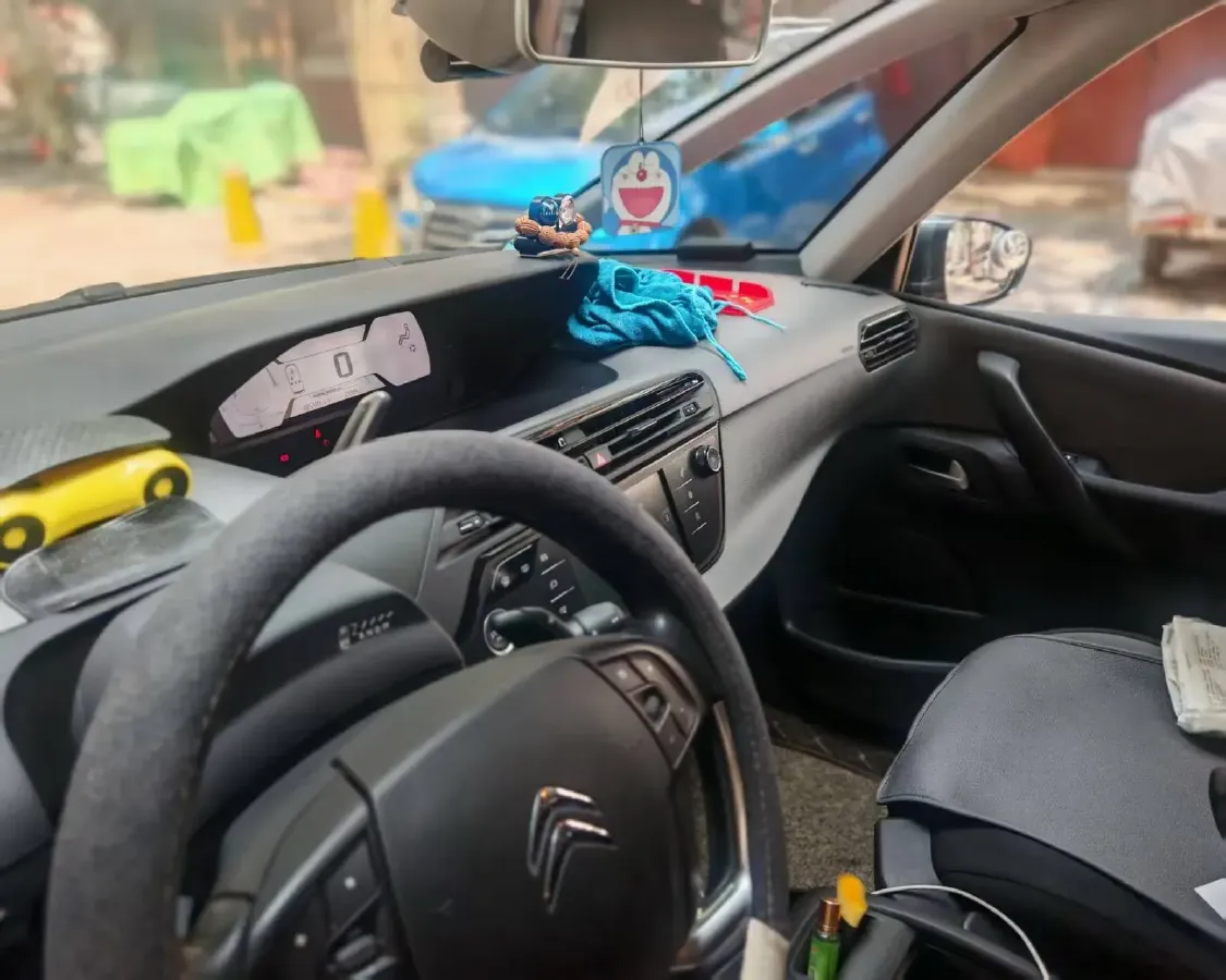 2015 Citroen C4 Picasso 1.6T 165HP L4 6AT,autocango,china used car exporter,china ev exporter,chinese used car exporter,chinese used ev exporter