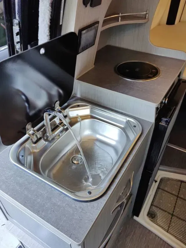 2021 MAXUS V90 RV 2.0T 148HP L4 6AT,autocango,china used car exporter,china ev exporter,chinese used car exporter,chinese used ev exporter