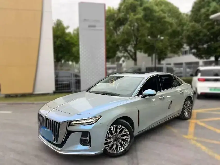 2023 HongQi H5 2.0T 224HP L4 8AT