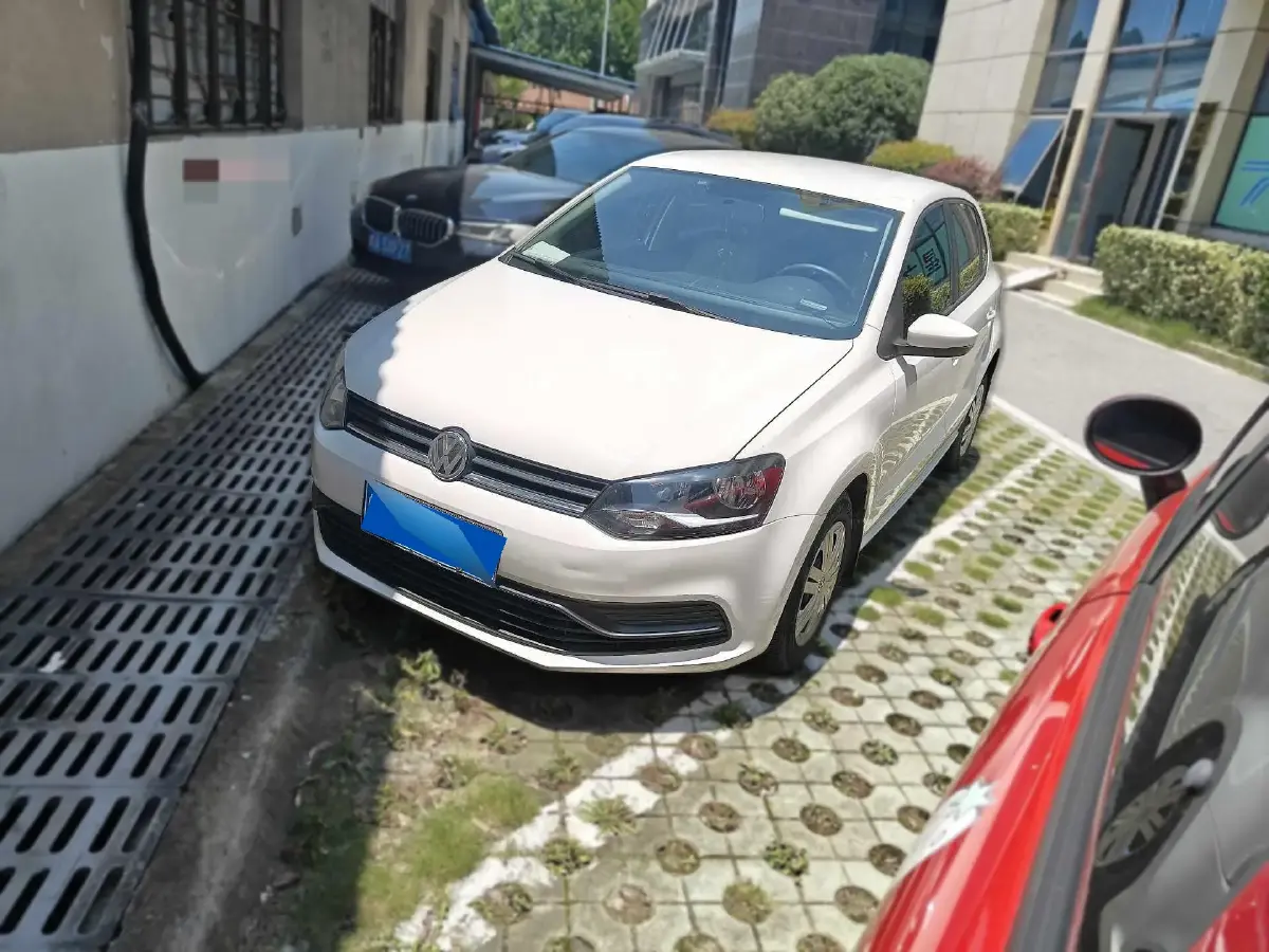 2018 Volkswagen Polo 1.5L 110HP L4 6AT